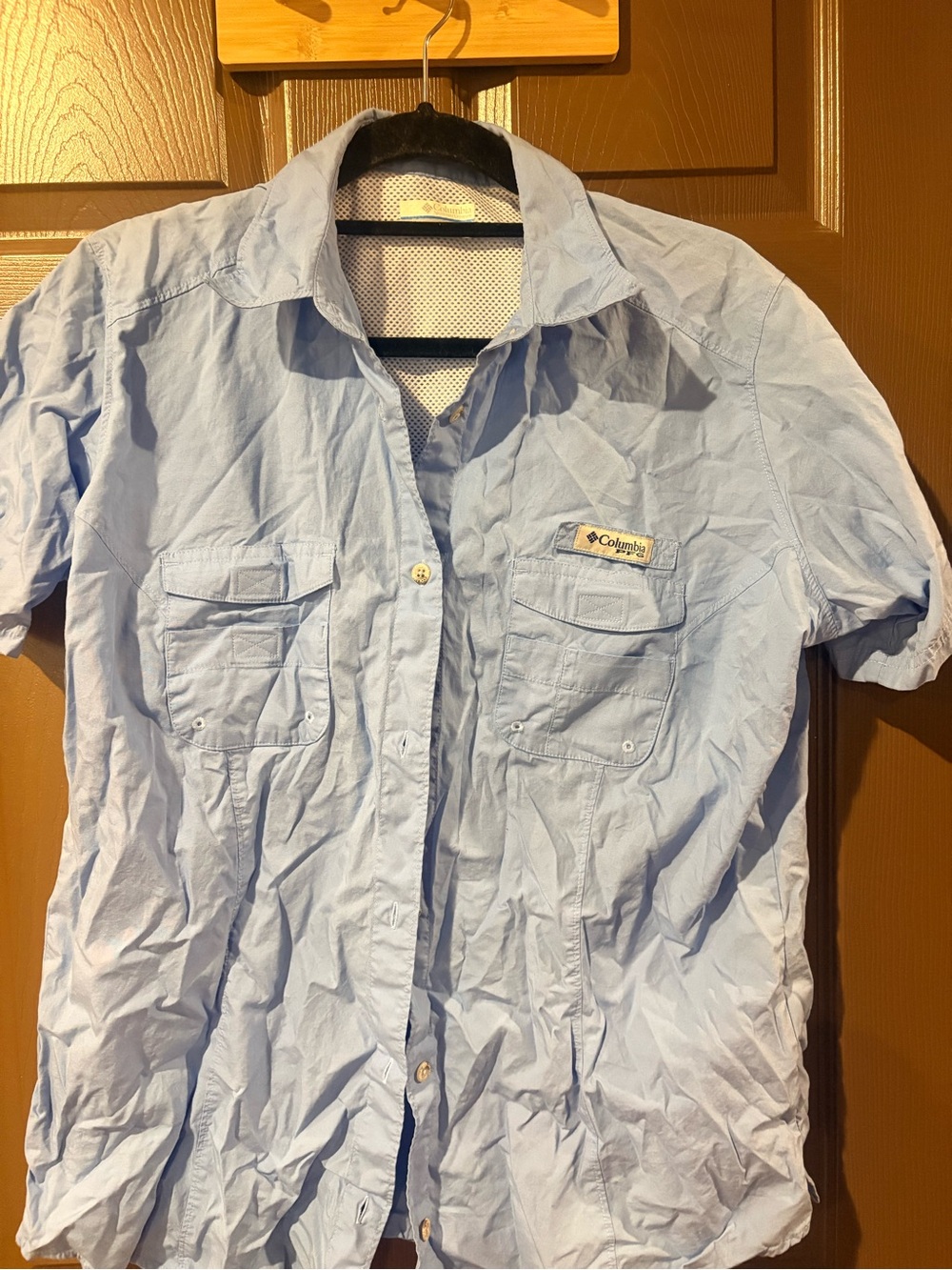 Columbia Men’s Light Blue Short Sleeve Button-Down Shirt